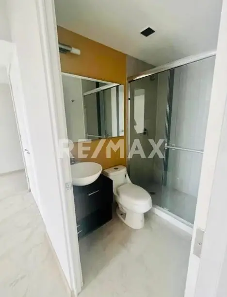 secondary property images 2