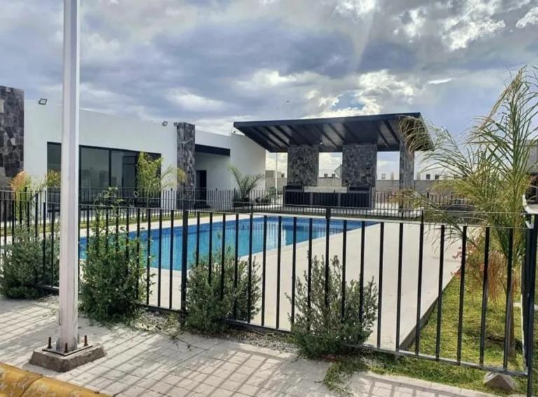 Property Image Property Image