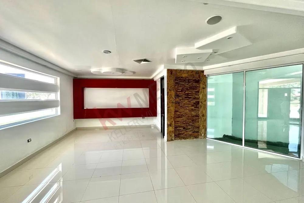 secondary property images 2