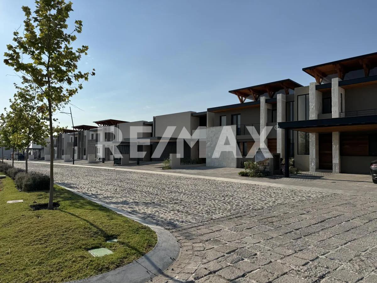 secondary property images 0