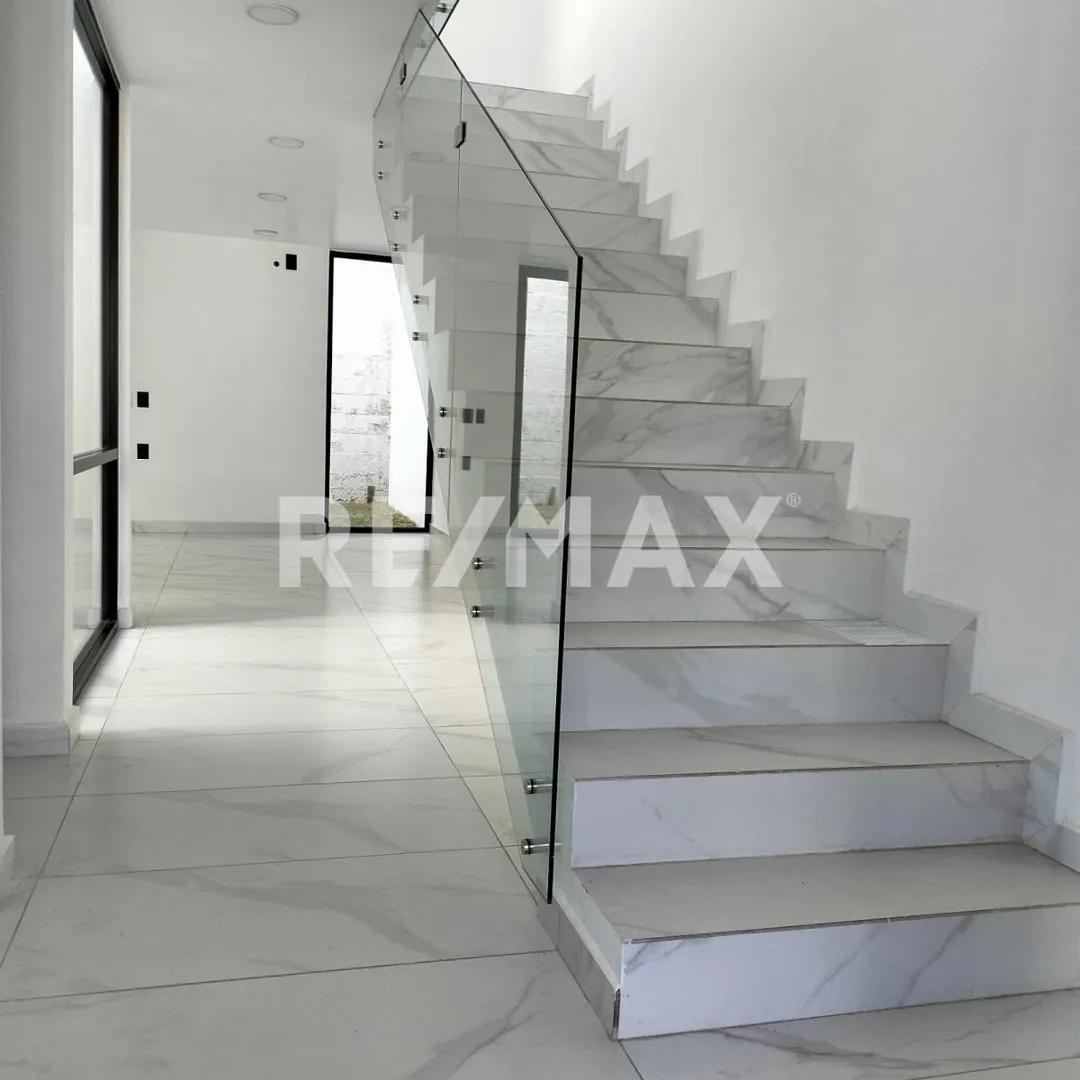 secondary property images 0