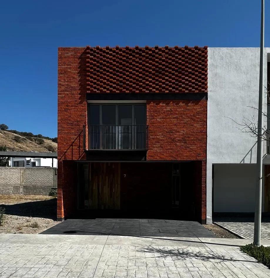 main property photo