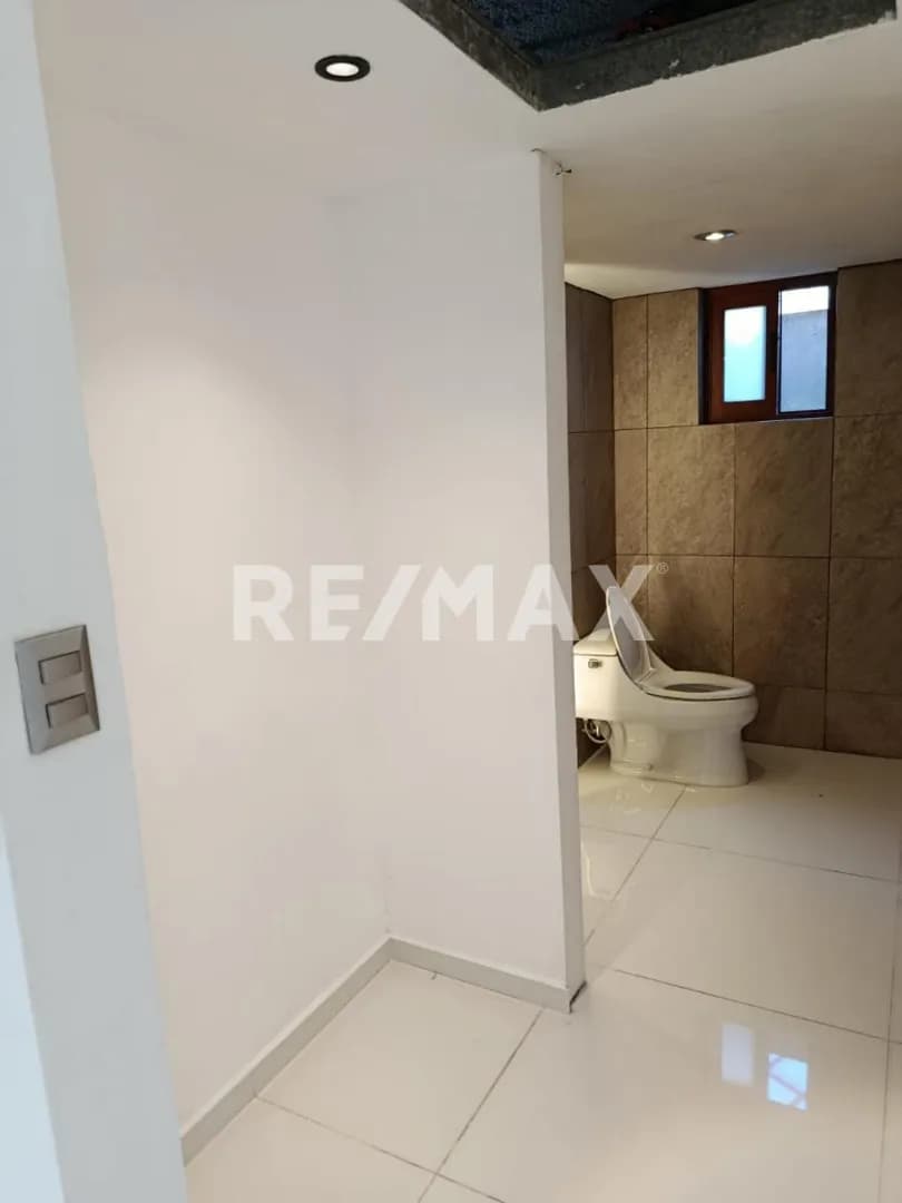 secondary property images 2