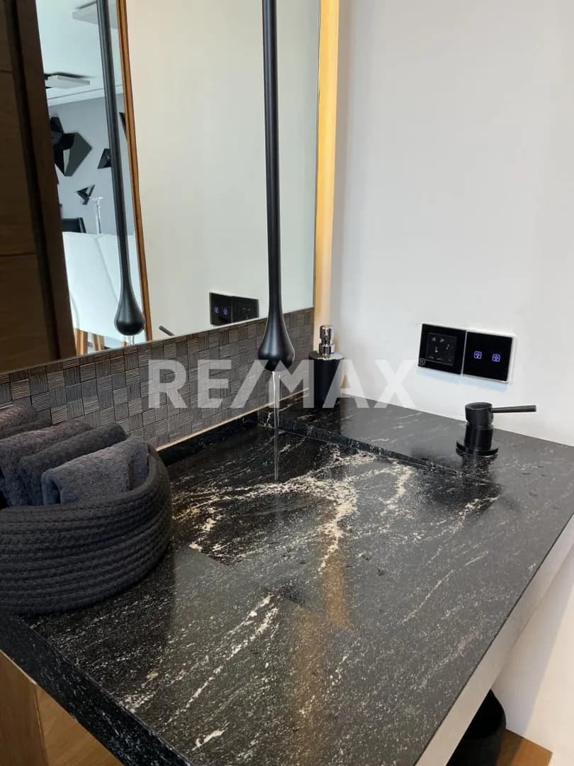 secondary property images 2