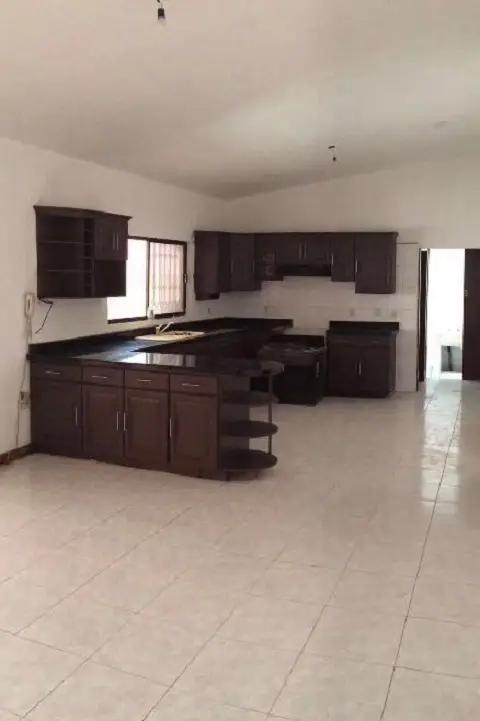 secondary property images 3