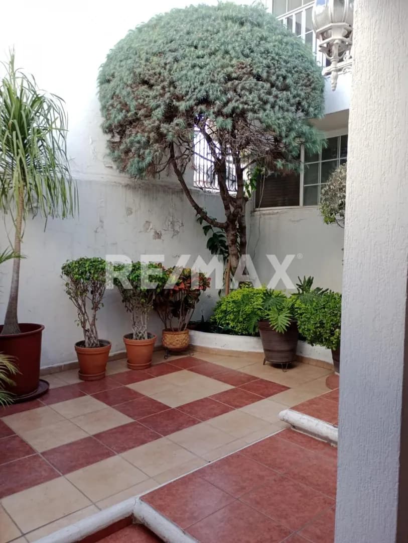 secondary property images 2