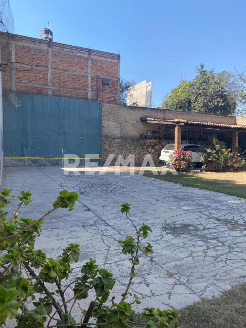 secondary property images 0