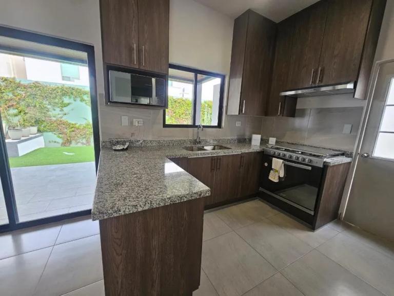 Property Image Property Image