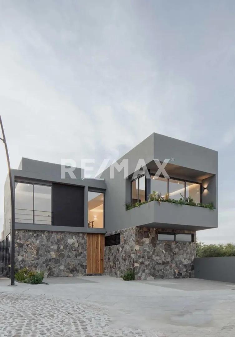 secondary property images 3