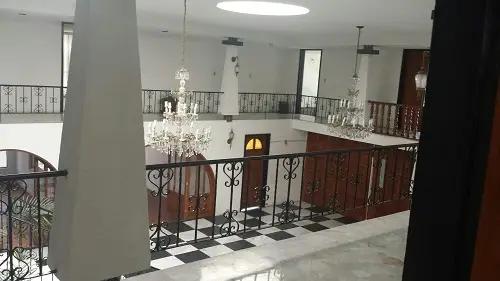 secondary property images 0