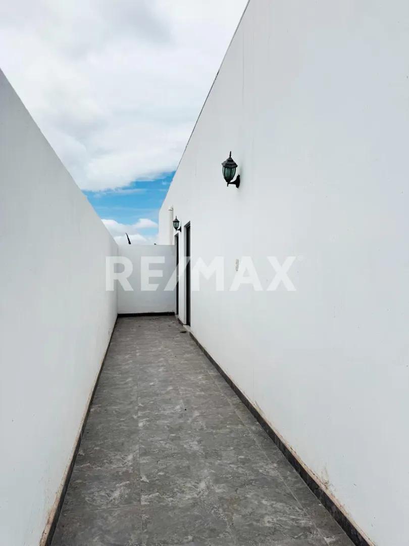 secondary property images 0