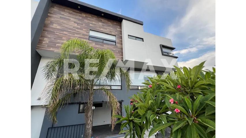 main property photo
