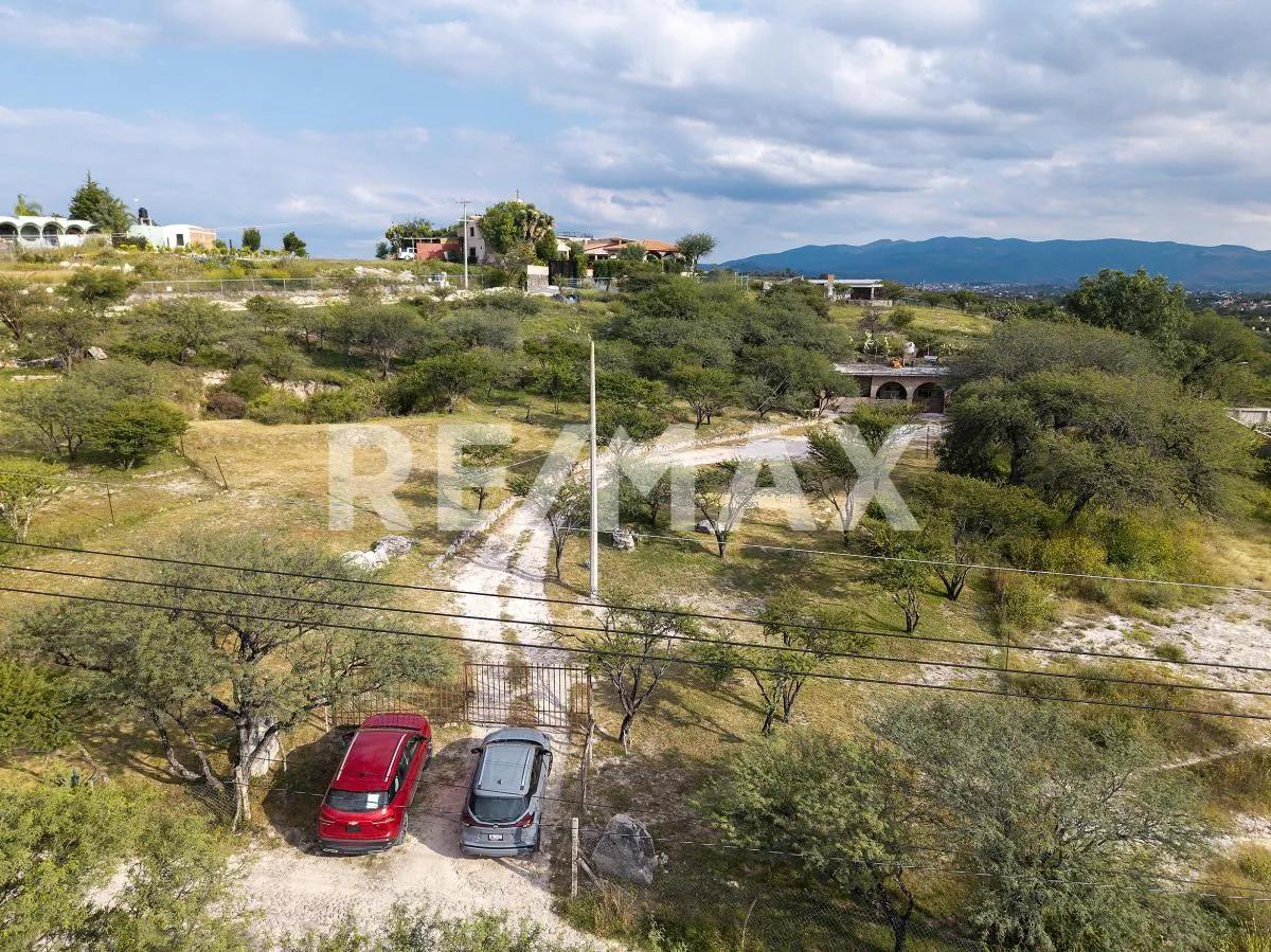 main property photo