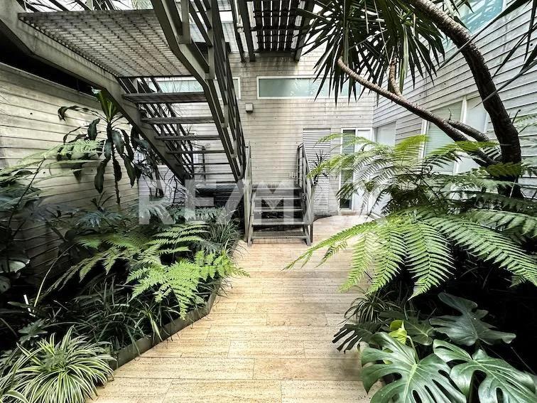 secondary property images 0