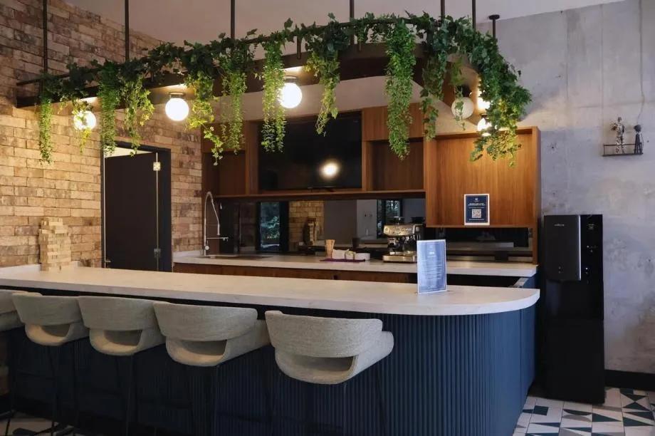 secondary property images 0