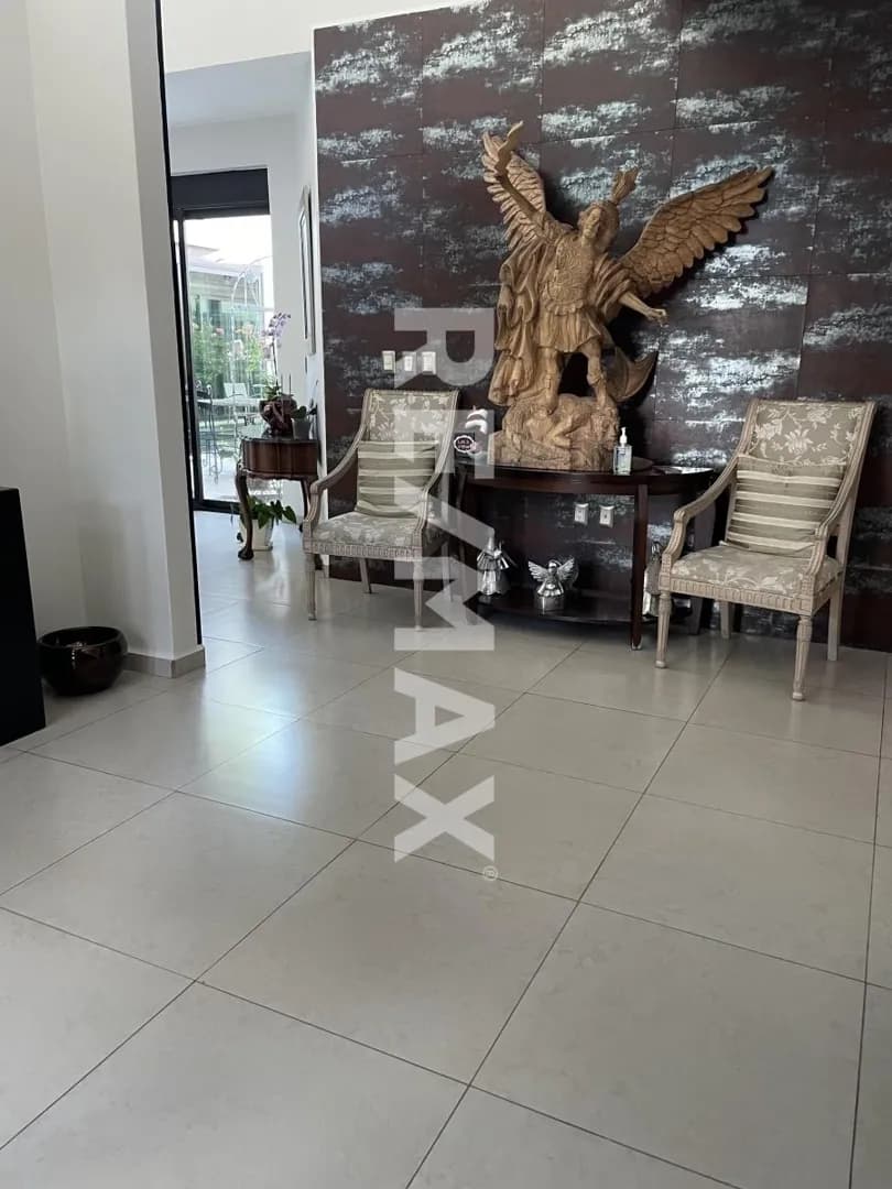 secondary property images 3