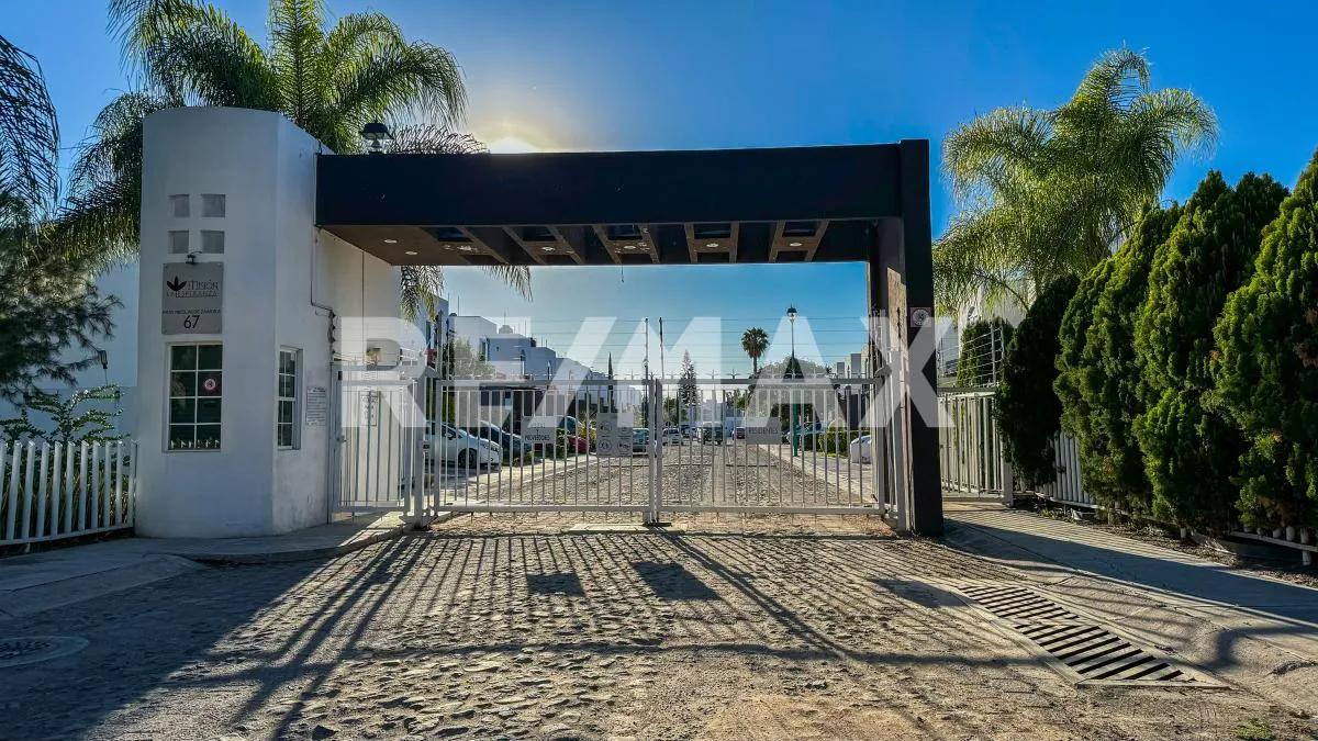 main property photo