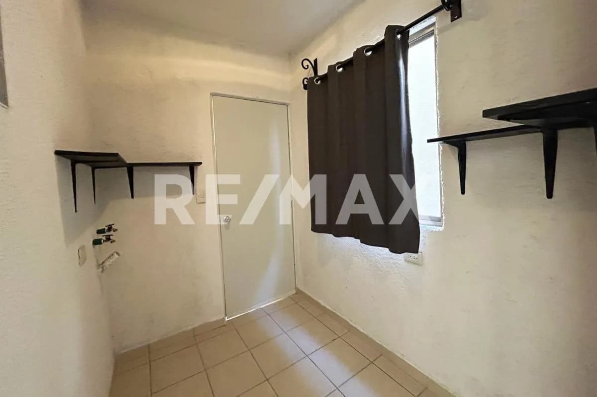 secondary property images 2