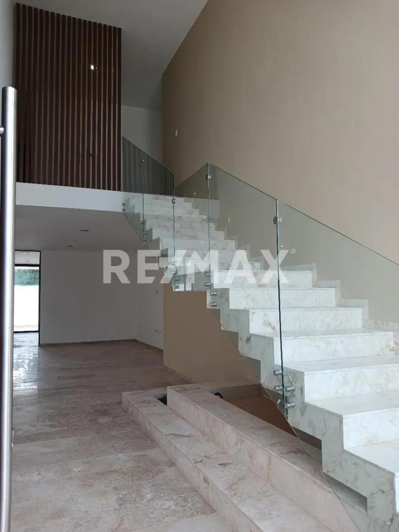 secondary property images 0