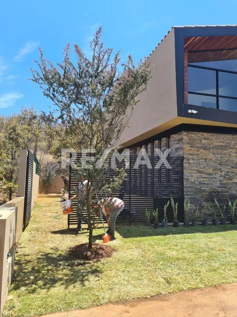 secondary property images 0