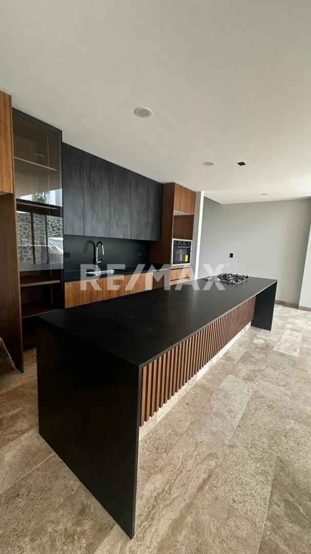 secondary property images 0