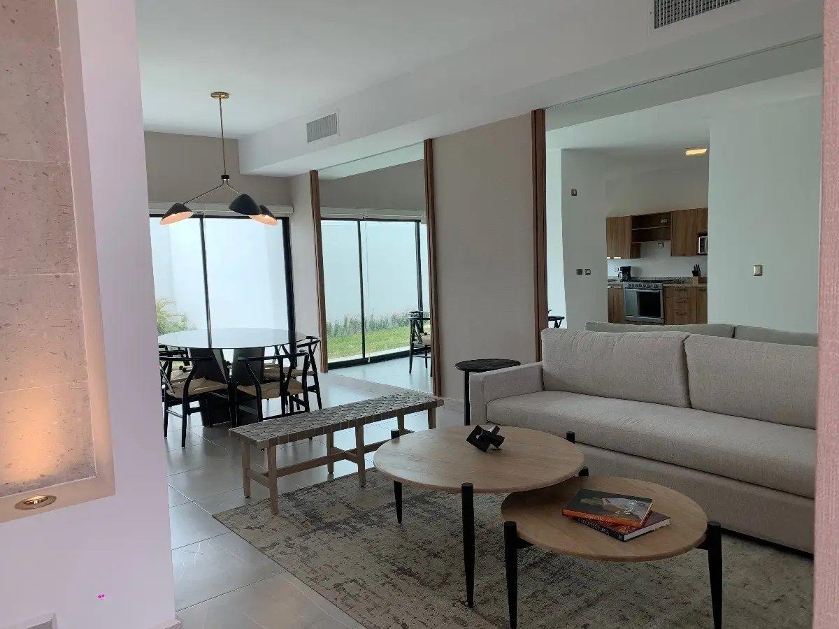 main property photo