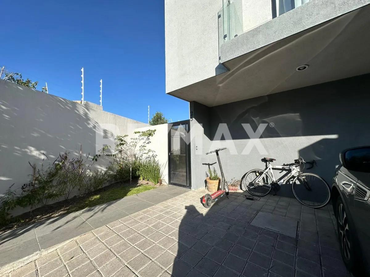 secondary property images 0