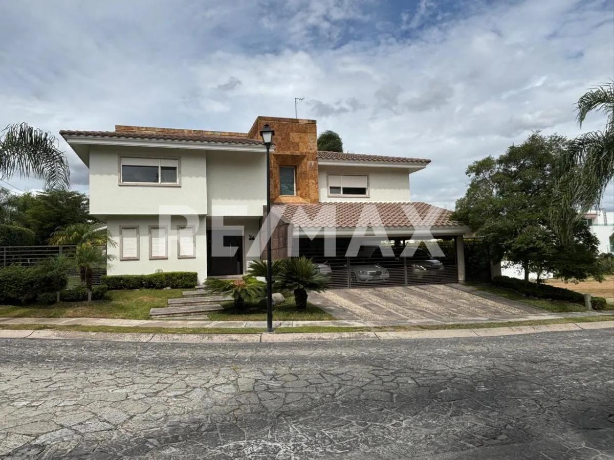 main property photo