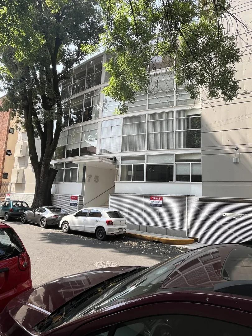 main property photo