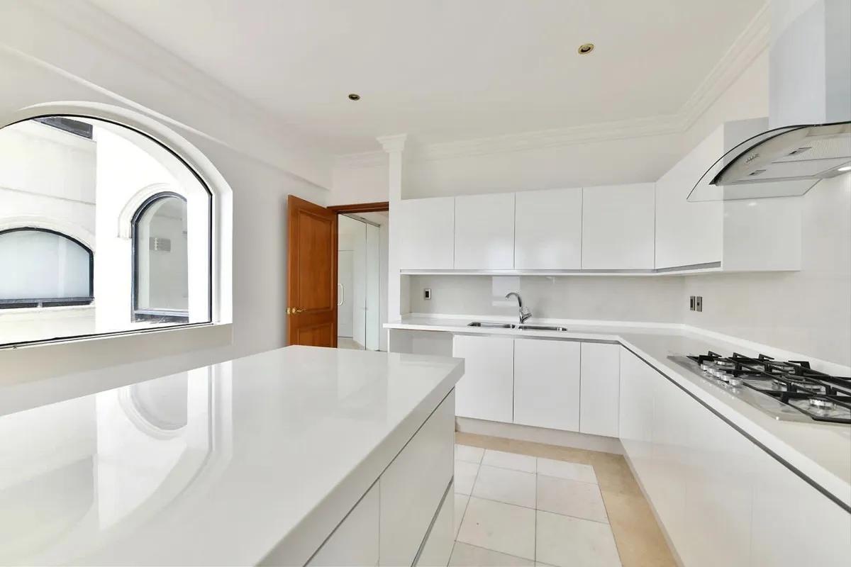 main property photo