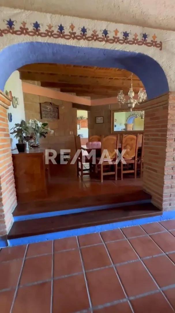 secondary property images 0