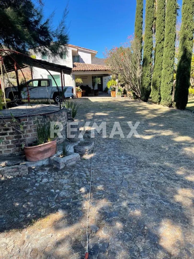 main property photo