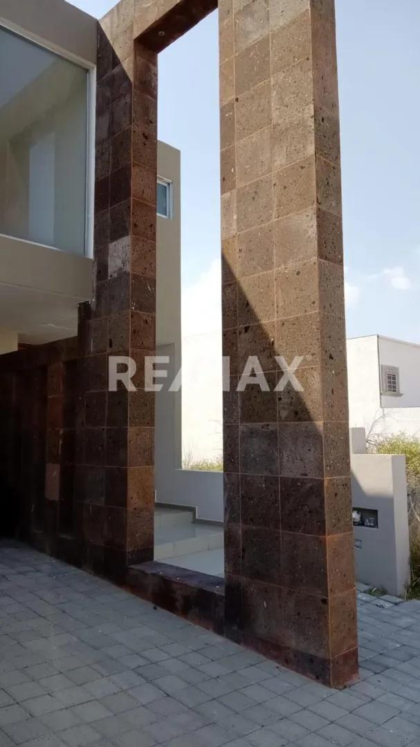 secondary property images 0