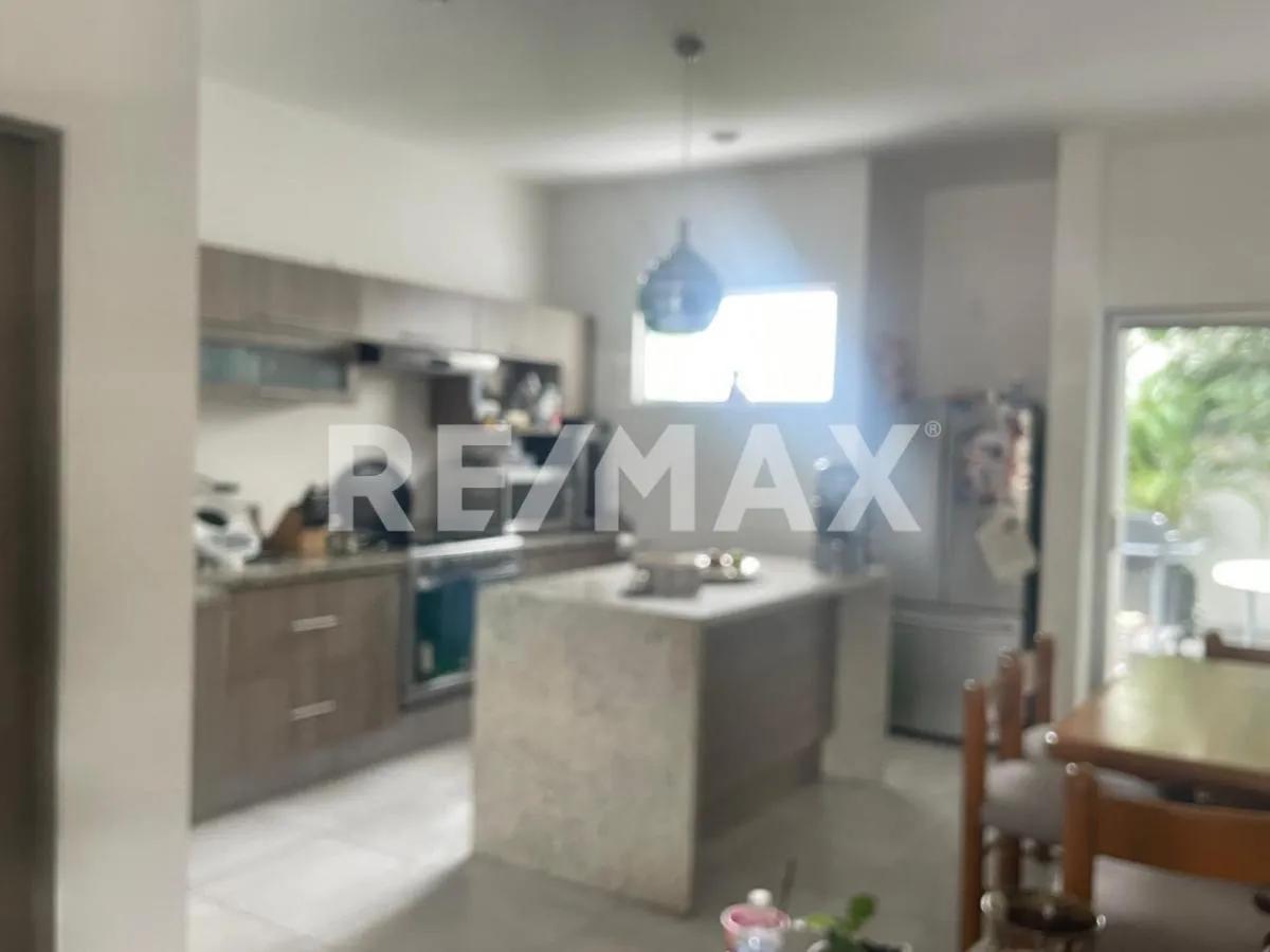 secondary property images 2