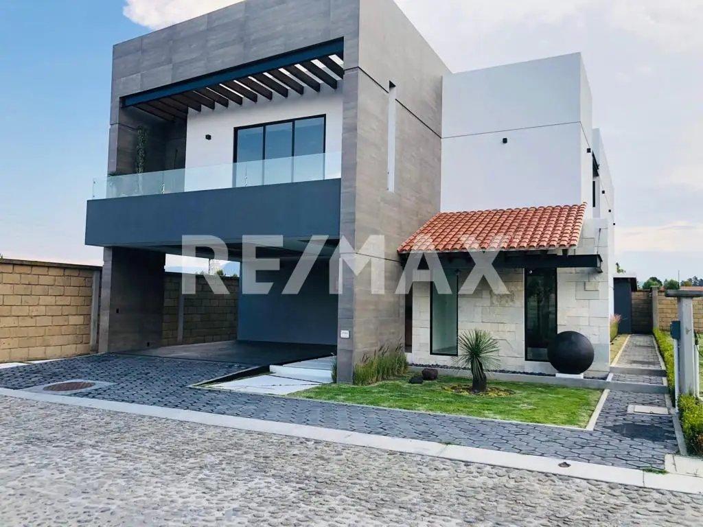 main property photo