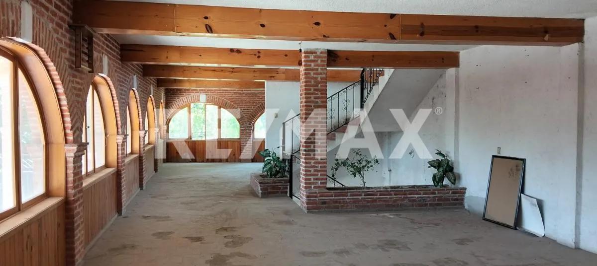 secondary property images 0