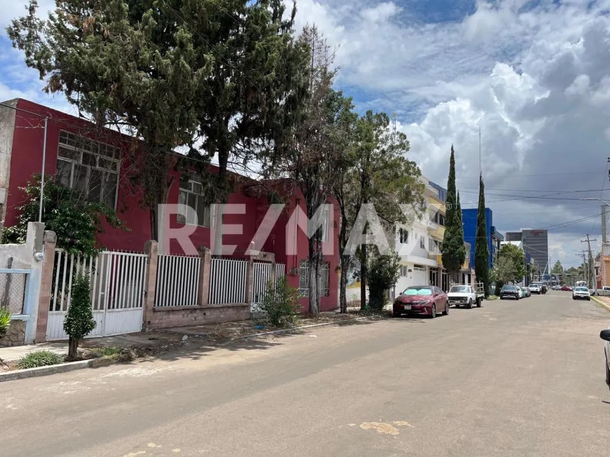 secondary property images 0