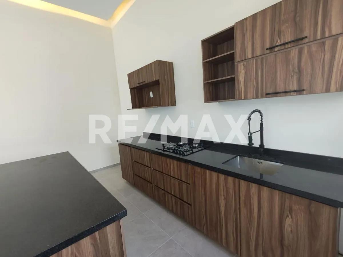 secondary property images 0