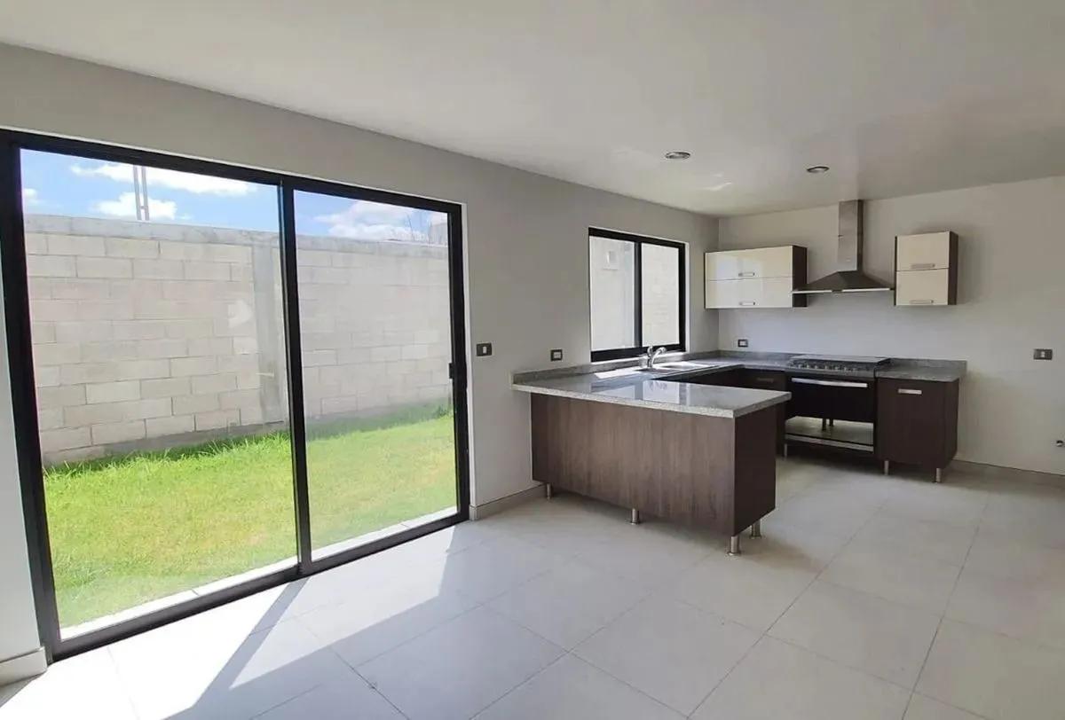 secondary property images 0