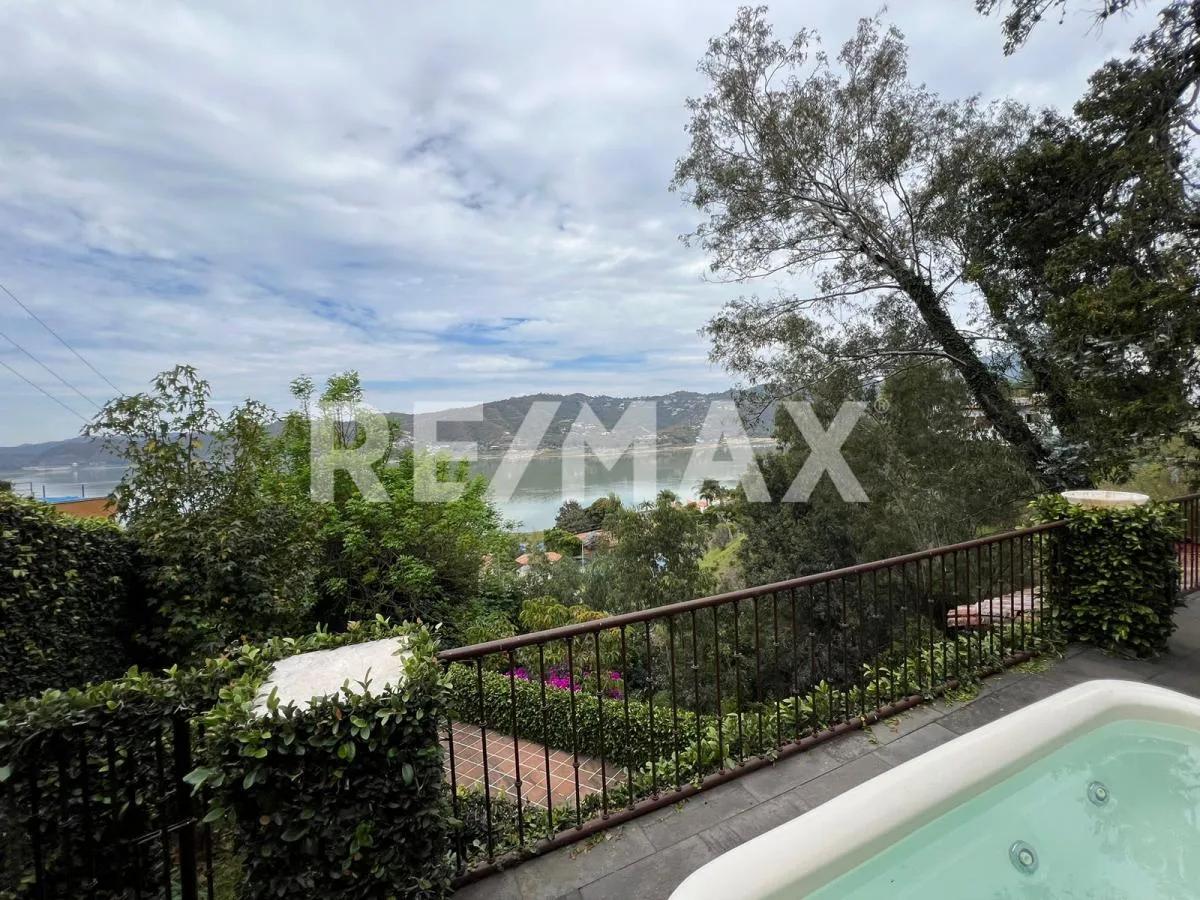 secondary property images 0