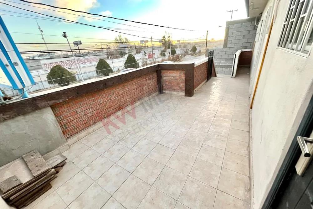 secondary property images 0