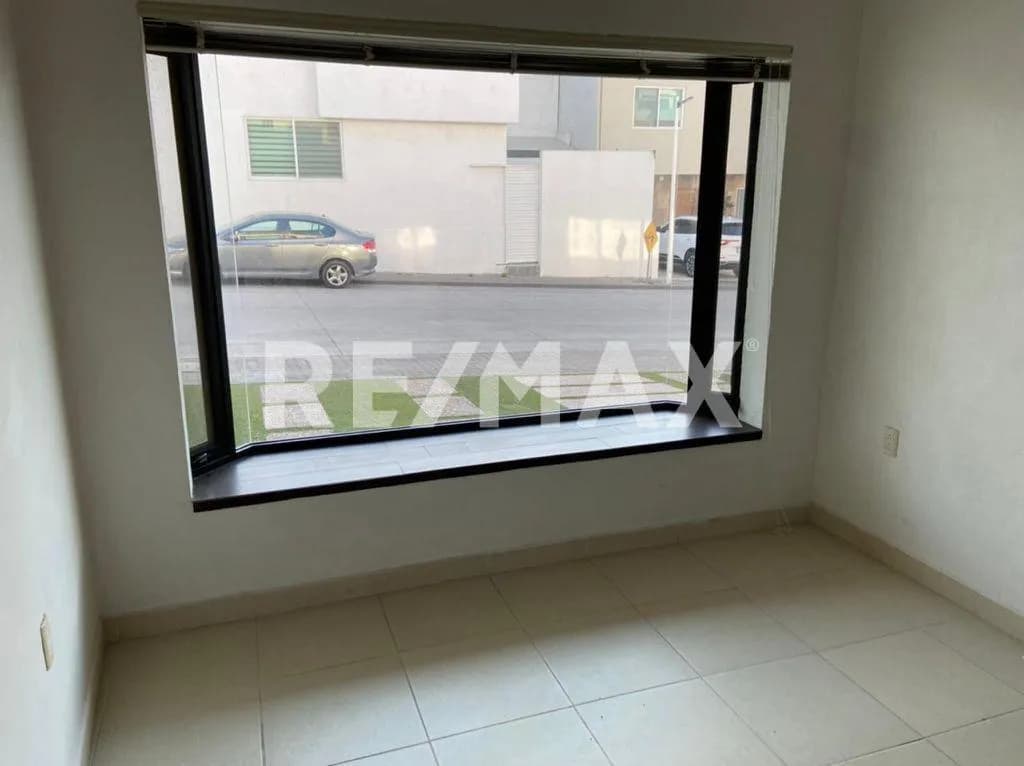 secondary property images 2