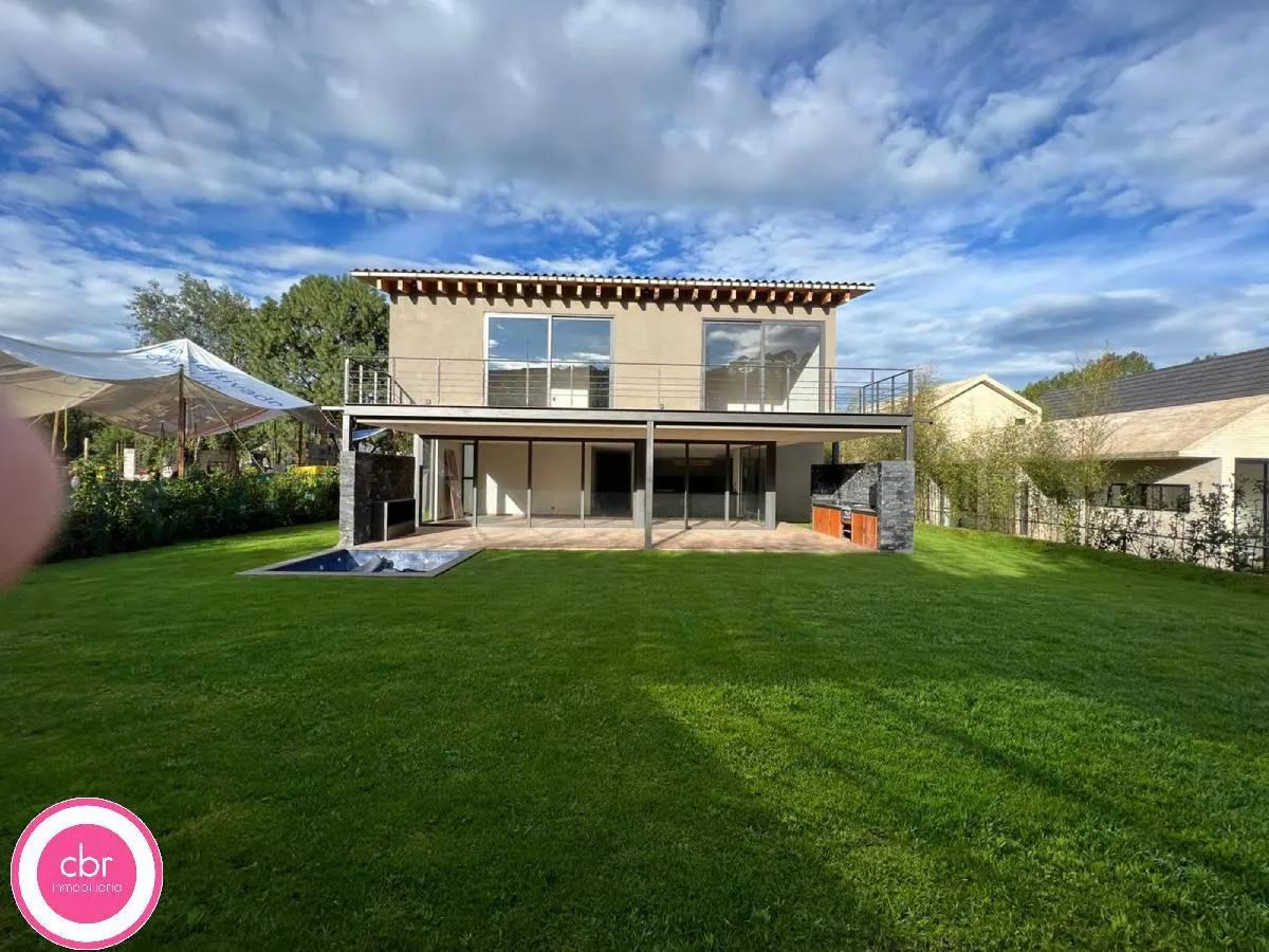 main property photo