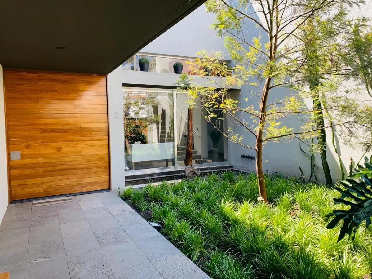 secondary property images 0