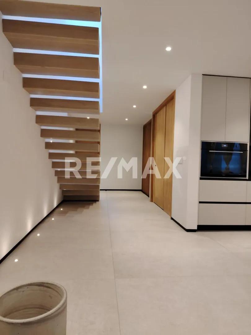main property photo