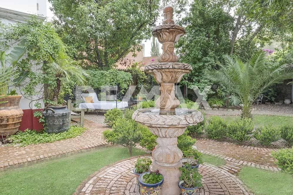 secondary property images 0