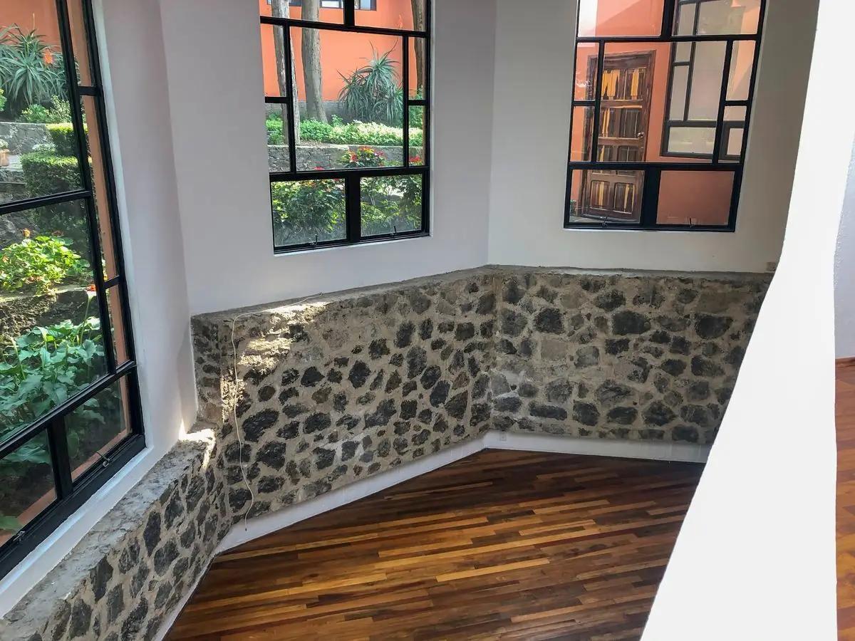 secondary property images 0