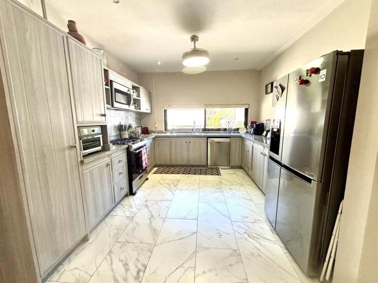 Property Image Property Image
