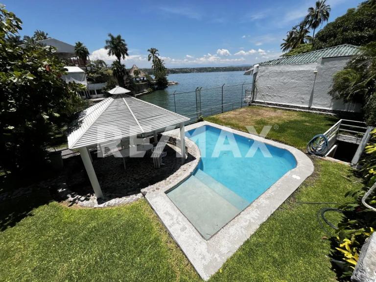 Property Image Property Image