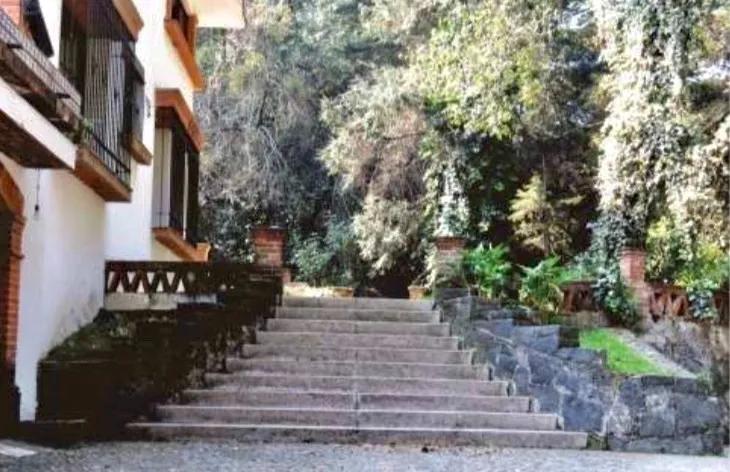 secondary property images 0